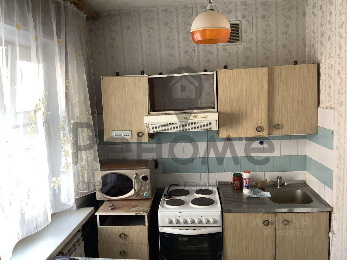 Продажа 3-комнатной квартиры, Нижневартовск, Нефтяников улица,  д.64