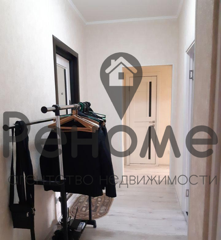 Продажа 2-комнатной квартиры, Тюменская, Омская улица,  д.68